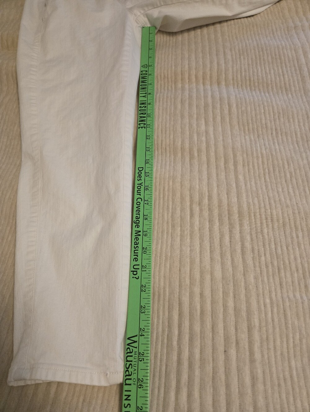 EILEEN FISHER Classic High-Waist Cream Jeans. Size 4. - Picture 3 of 6